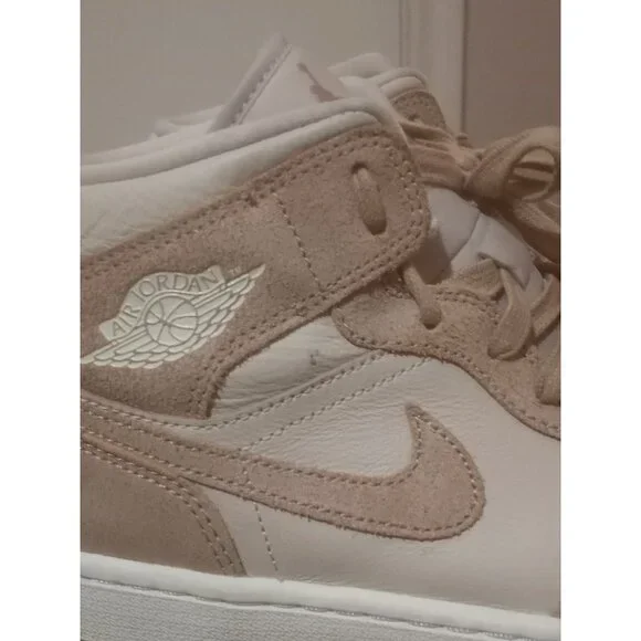 Jordan 1 Mid SE Legend Light Brown Women Size 9 FJ3448-200 - Picture 4 of 12